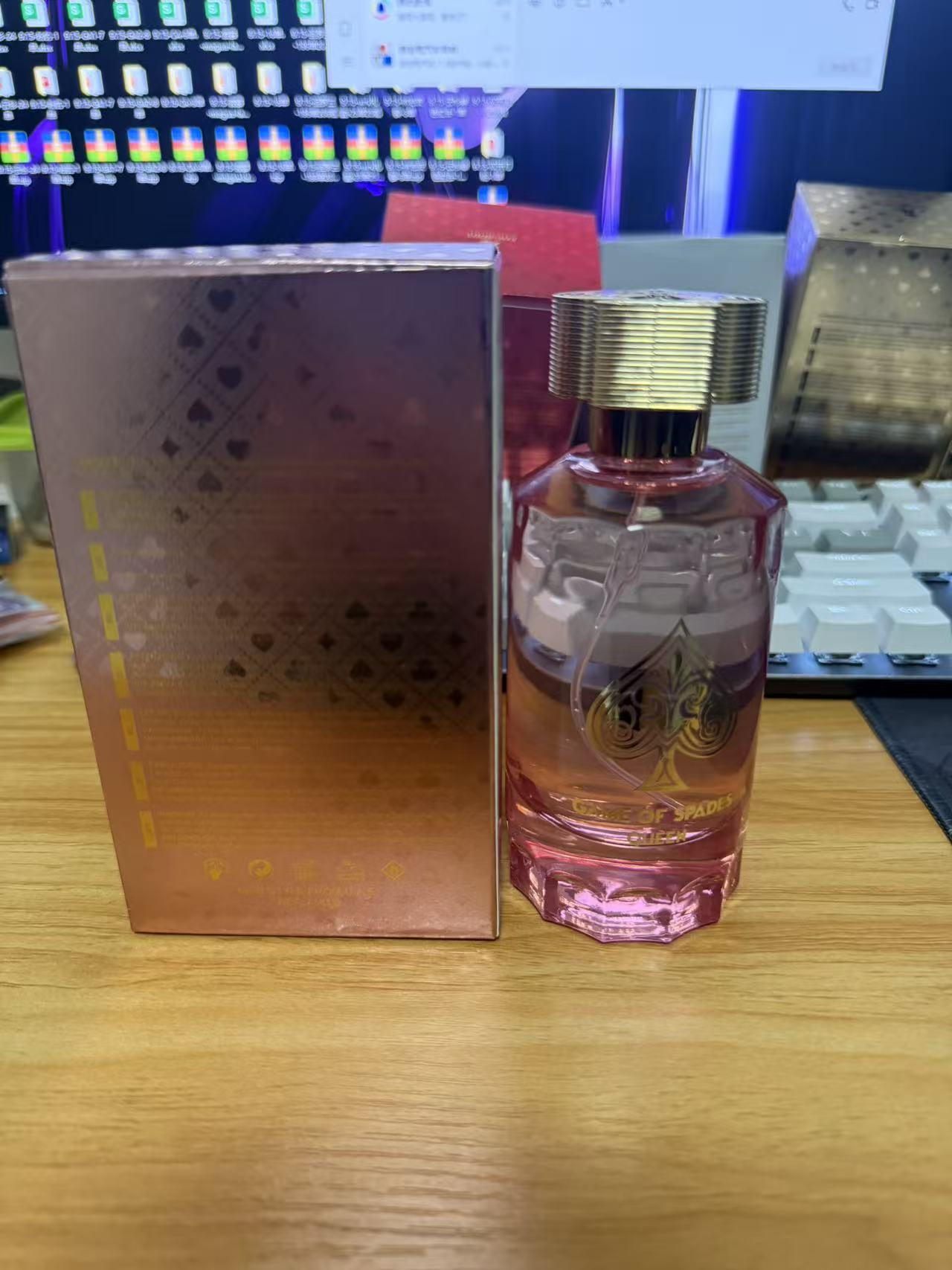Jo Milano Game Of Spades Queen - Fragrance Queen Perfume 评论和价格