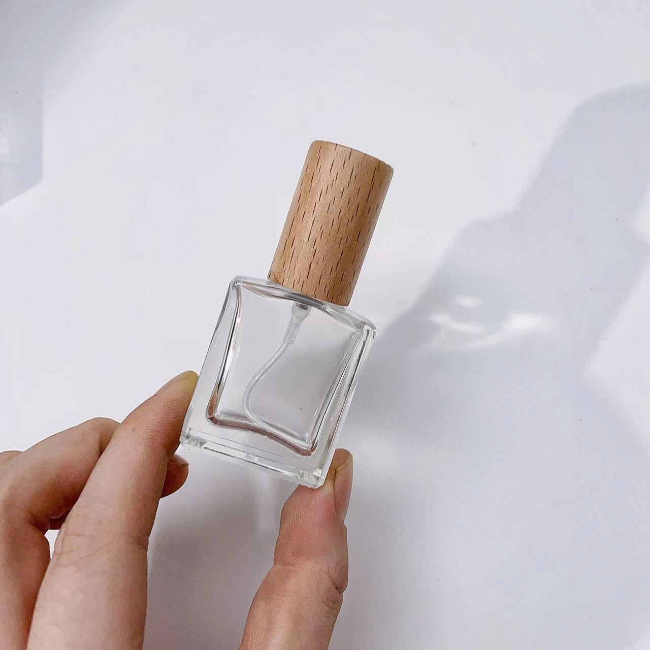 10ml Transparent Thick Glass P - Oud Perfume Spray 评论和价格